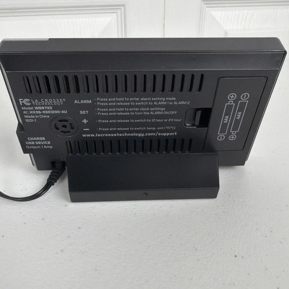 La Crosse Technology W88723 Color Alarm Clock Temperature & Moon Phase